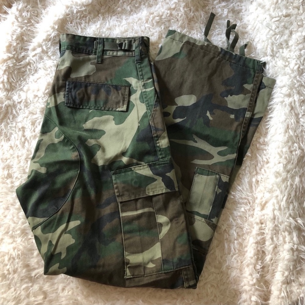 Urban Outfitters Green Military Camo Pants